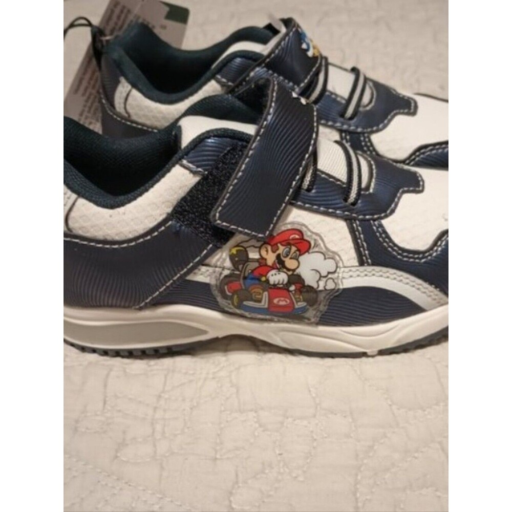 NEW Character Toddler Boys Light-Up Athletic Sneaker Mario 11